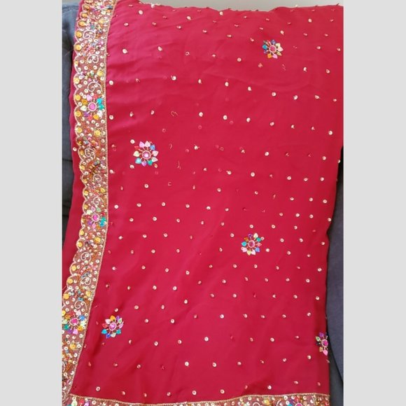 Red Maroon Saree Bollywood Indian Wedding - Picture 1 of 4